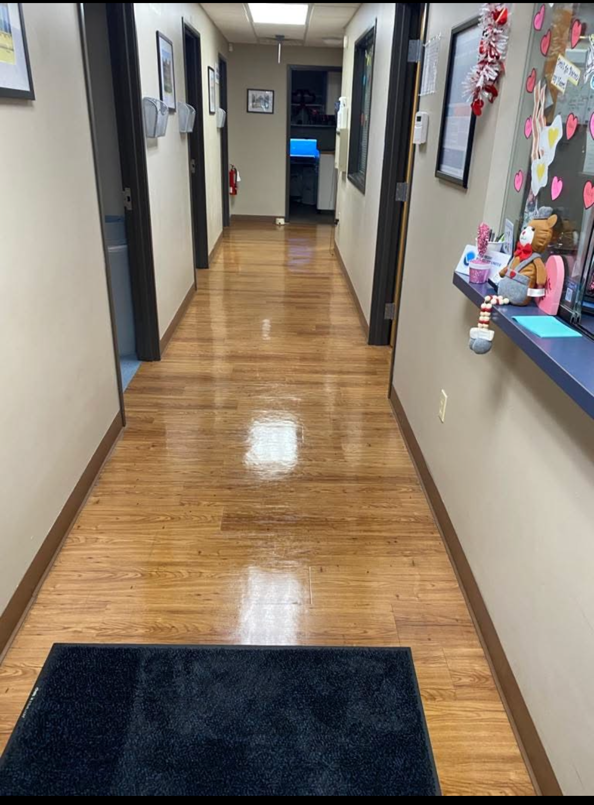 Nettoyage tuiles commerciales, LUMA Nettoyage